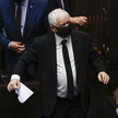 Sondaż: PiS traci minimalnie, kilka mandatów poniżej większości