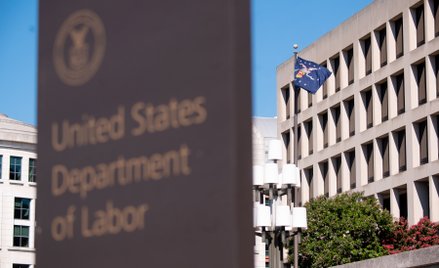 Spadła liczba wniosków o zasiłek dla bezrobotnych w USA