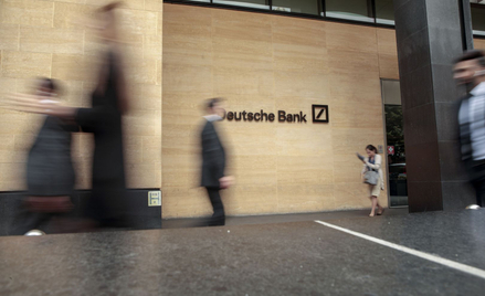 Wielka Brytania: nie wszyscy pracownicy Deutsche Bank wrócą do biur