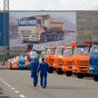 Kamaz zatrzymuje taśmę