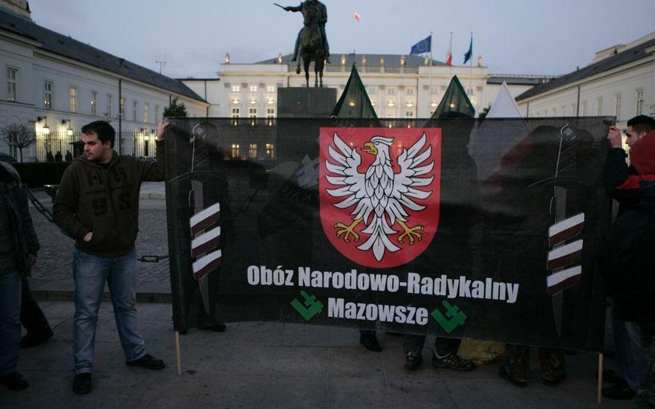 SLD przeciw ONR. I demokracji