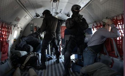 Terroryści uprowadzili samolot na Okęciu