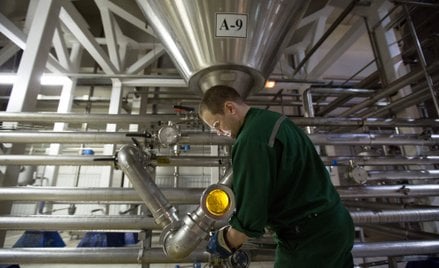 Rosyjskie przedsiębiorstwa ograniczyły produkcję napojów alkoholowych