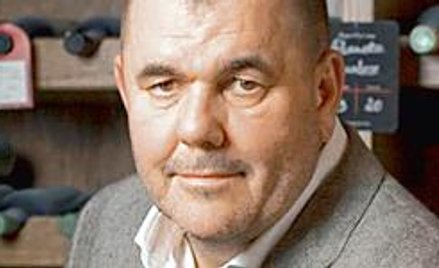 Jerzy Mazgaj, prezes zarządu delikatesów Alma, ?miłośnik cygar, dobrych trunków ?i wybornej kuchni.