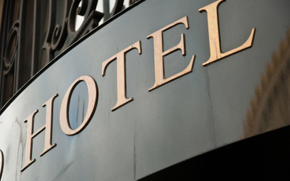 Wirus uderzył w hotelową część działalności spółek