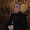 Abp Henryk Hoser nie potępia miłości między osobami tej samej płci, lecz homoseksualny akt erotyczny