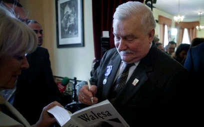Lech Wałęsa Michnikowi kojarzył się z Mussolinim