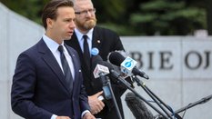 Krzysztof Bosak, jeden z szefów Konfederacji WiN i Grzegorz Braun, lider Konfederacji Korony Polskie