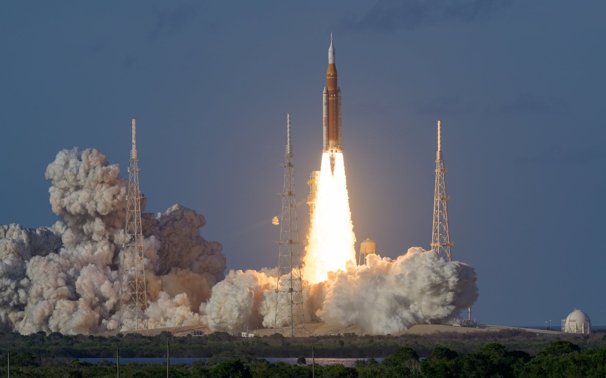 Polish detectors measure radiation near the moon - surprising results
