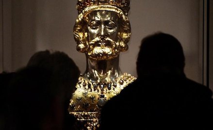 Karol Wielki był wyższy o głowę od współczesnych sobie ludzi.