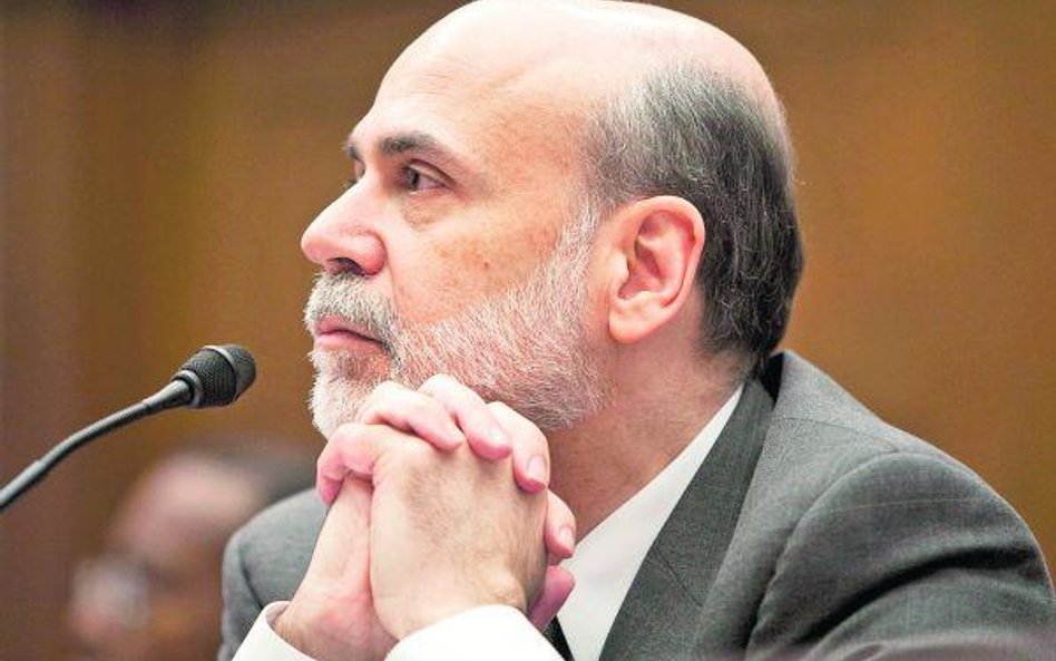 Bernanke może zostać na dłużej, minimalne stopy procentowe też