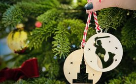 Darmowe zawieszki od Urzędu Miasta będę rozdawane w kilku miejscach Warszawy