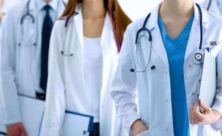 Lekarze stażyści będą zarabiać poniżej płacy minimalnej