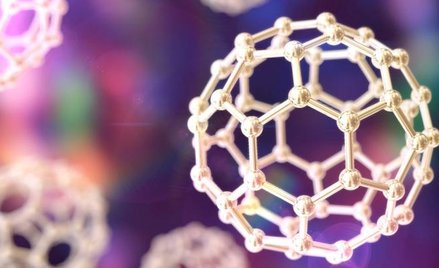 Nanocząstki mają wymiar mniejszy niż 100 nm.