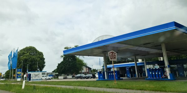 Несмотря на ограничения в Германии, топливо становится дороже. Один повышает деньги в день вместо множества