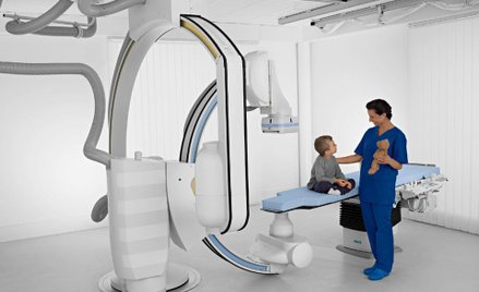 Hybryda ratuje dziecięce serca