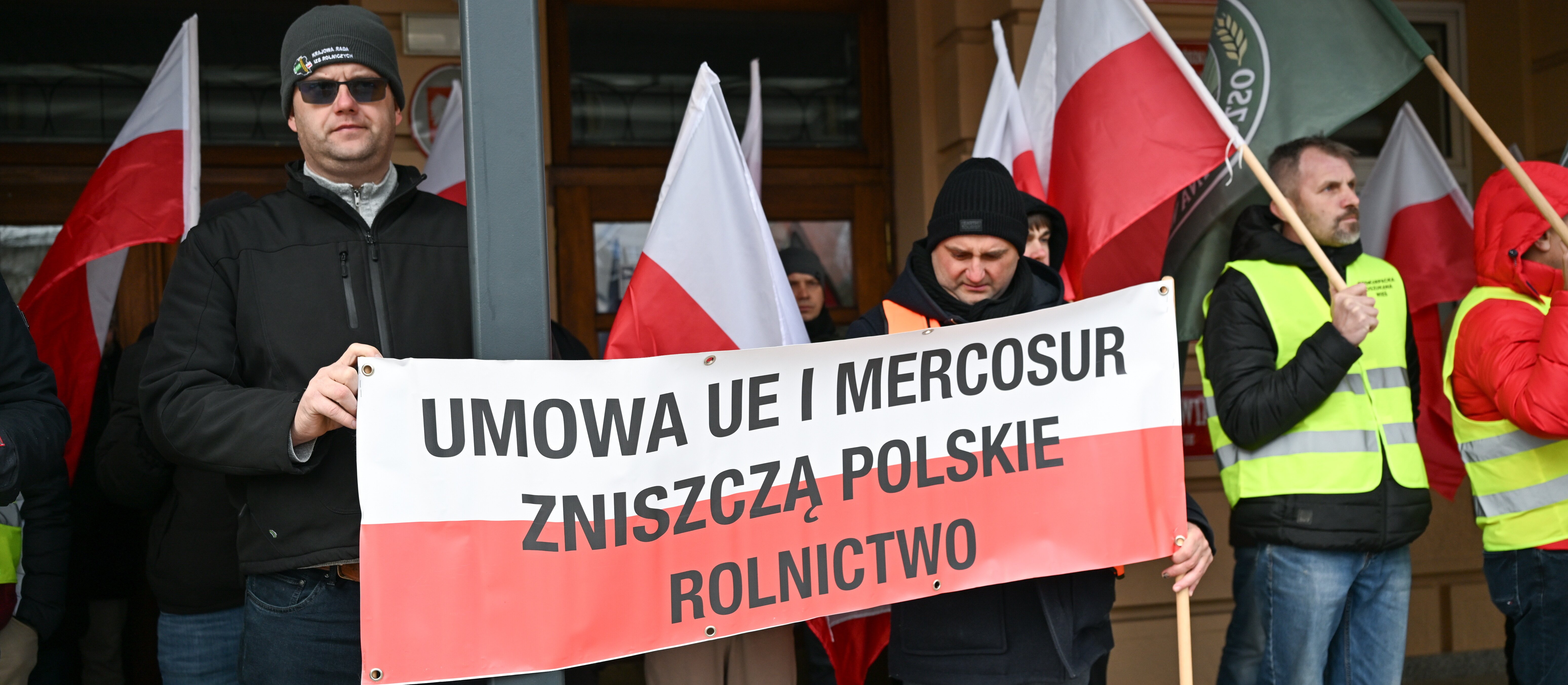 Polscy rolnicy nie chcą umowy z krajami Mercosuru. Protesty na drogach