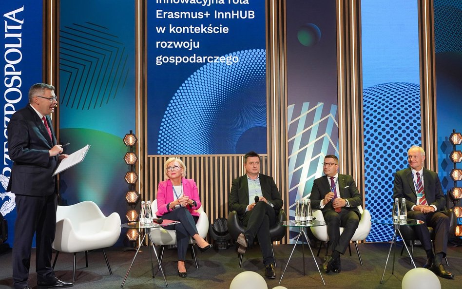 Experts discussed new opportunities in competence development