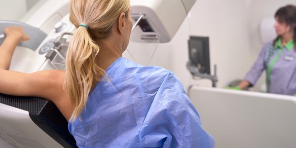 Czy aborcja lub poronienie wpływa na ryzyko zachorowania na raka piersi? Nowe badanie