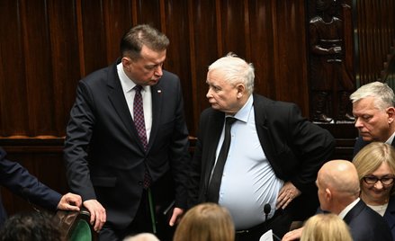 Jarosław Kaczyński i Mariusz Błaszczak w Sejmie