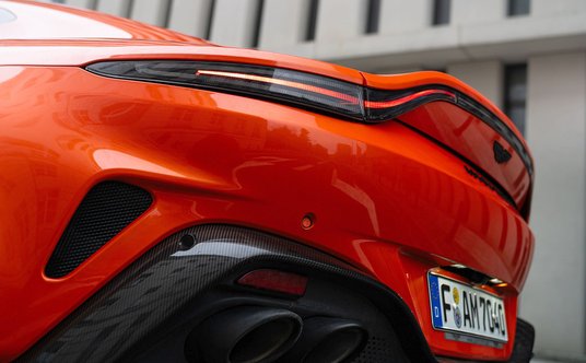 Aston Martin Vantage