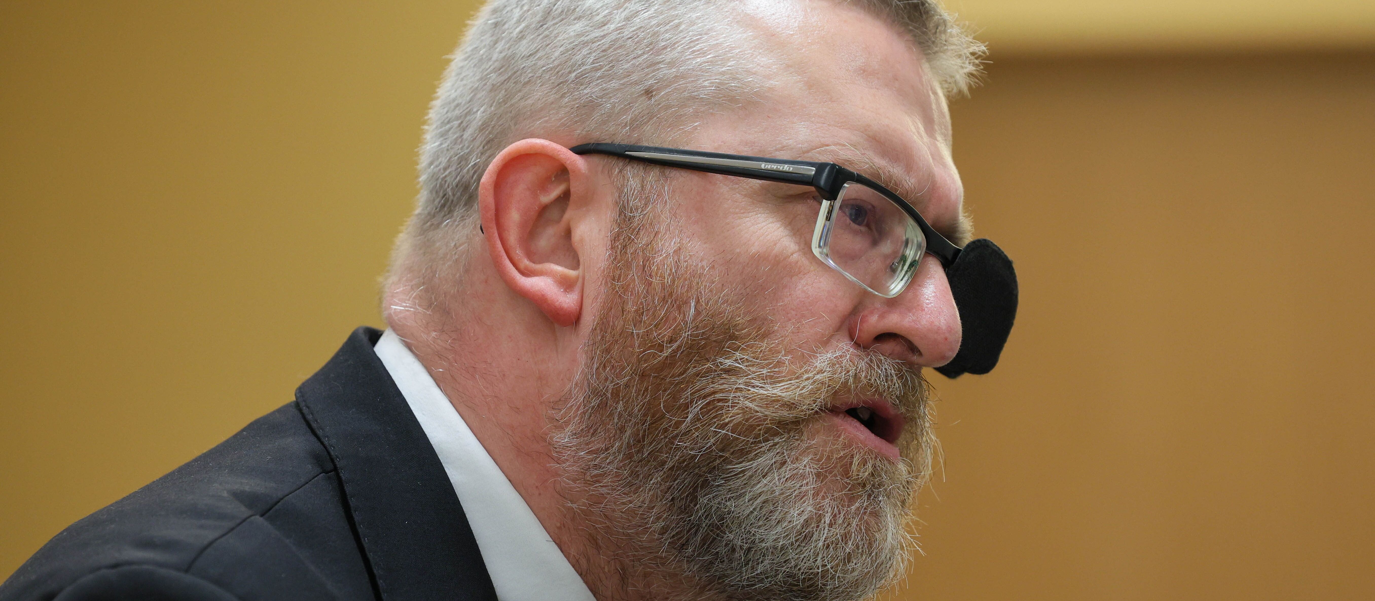 Sondaż: Co czwarty Polak chce Konfederacji Korony Polskiej w przyszłym Sejmie