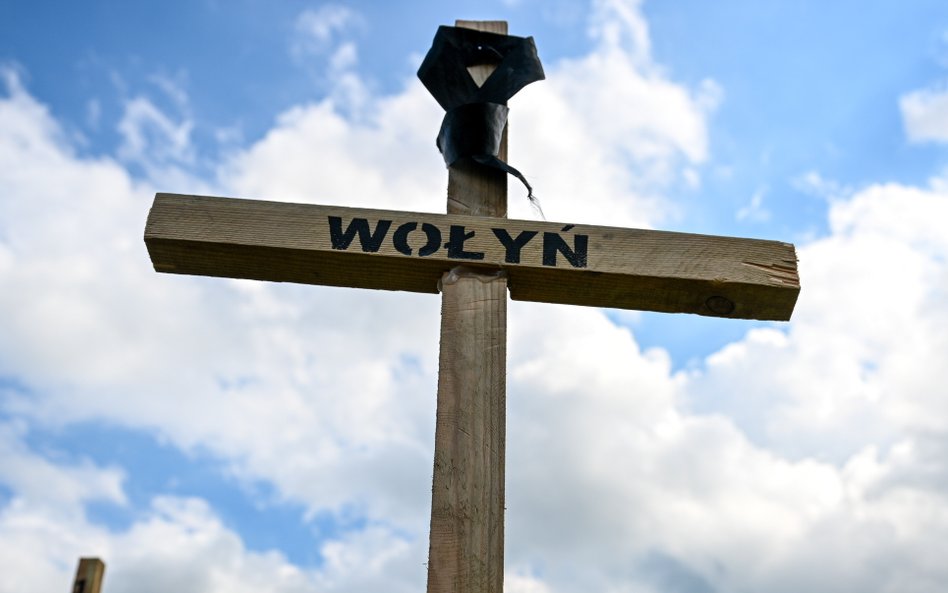 Ukraina wydała zgodę na poszukiwania polskich ofiar rzezi wołyńskiej
