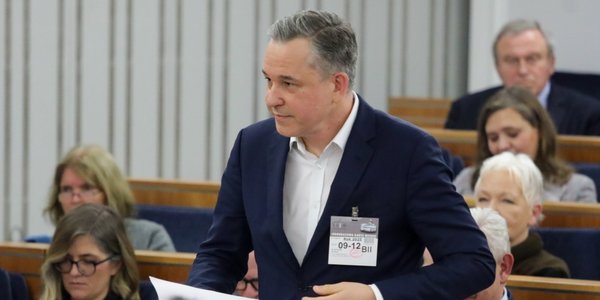 Rada Fiskalna ocenia postępy w redukcji deficytu. „Za wolno, trzeba przyspieszyć”