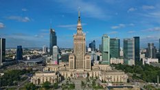 „Pałac Kultury. Niekochany symbol miasta”, reż. Jessika Szczakiel, dystr. ARTE.tv
