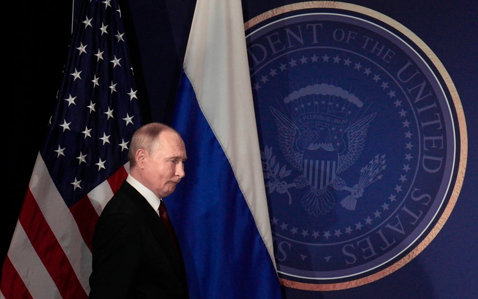 Eksperci nie wykluczają, że Władimir Putin (na zdjęciu) i Donald Trump już mogli omawiać „strefy wpł