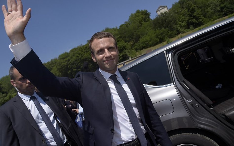 Merkel pogratulowała Macronowi zwycięstwa w wyborach parlamentarnych