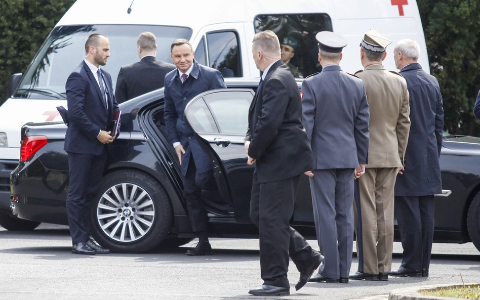 Pancerne rządowe limuzyny bez autocasco