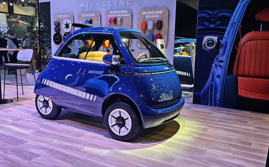 Z ciekawostek Microlino, auto z napędem elektrycznym przypominające BMW Isettę, produkowane w Szwajc