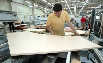 Trwający od ponad roku konflikt na Wschodzie miesza szyki naszym producentom mebli, którzy żyją głów