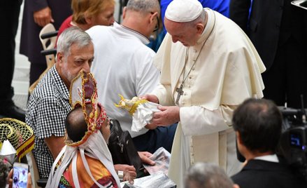 Papież Franciszek broni życia
