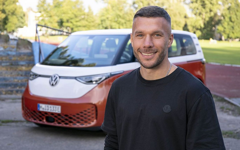 Lukas Podolski i Volkswagen ID.Buzz