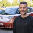 Lukas Podolski i Volkswagen ID.Buzz