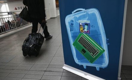 Piloci nie chcą laptopów w luku bagażowym