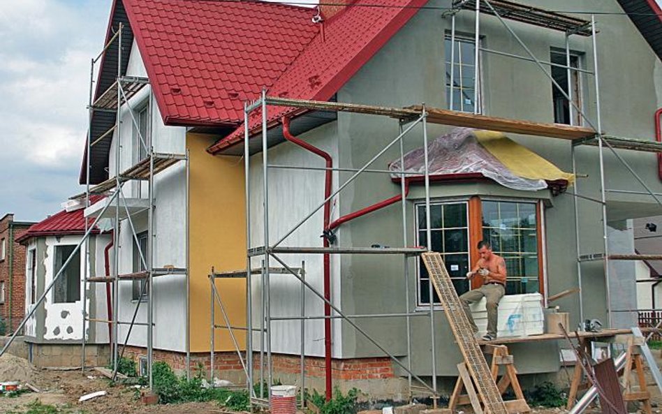 Taniejące materiały budowlane będą zachęcać do budowy domu