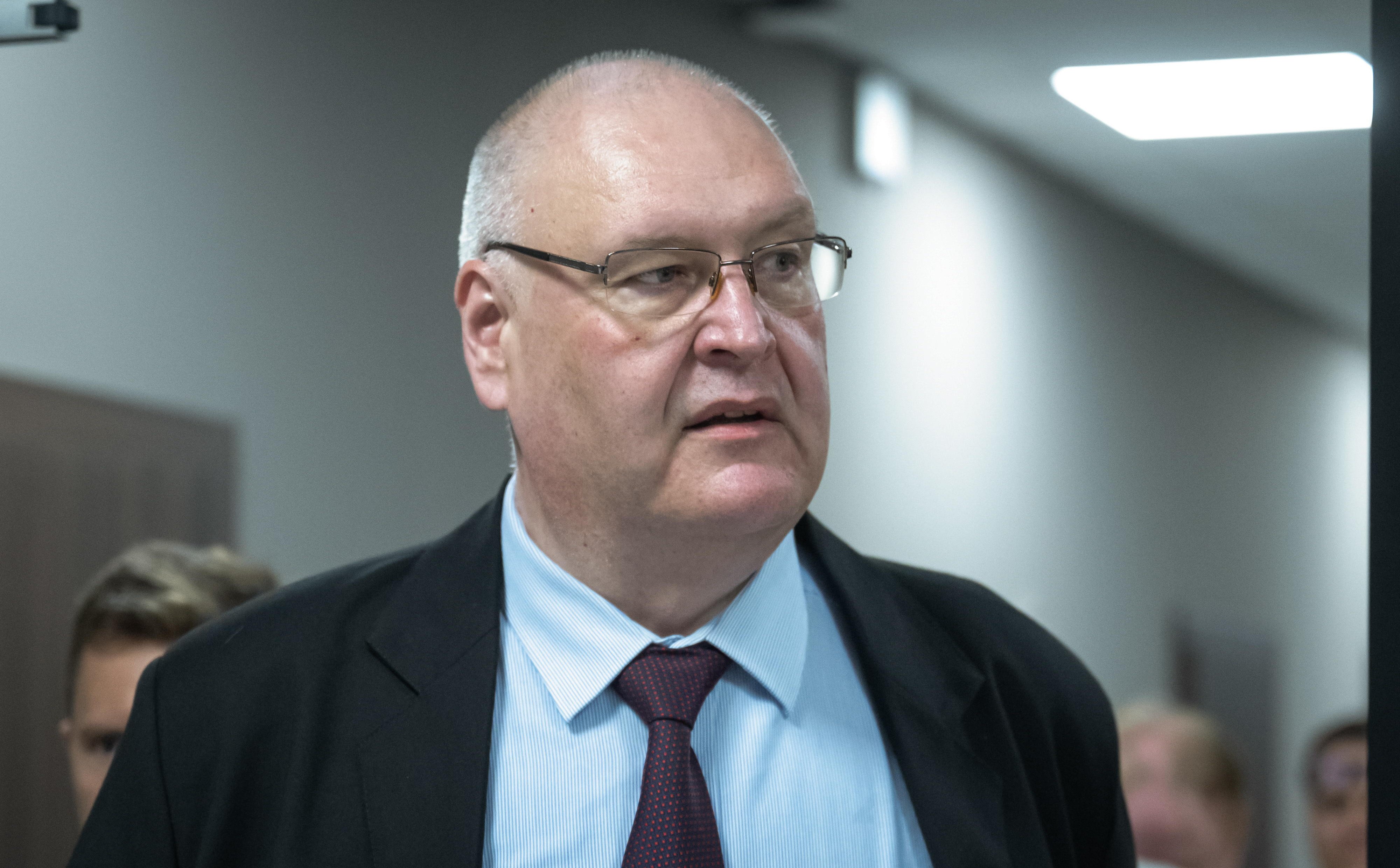 Супруга Председателя Конституционного трибунала Богдана Свенчковского освобождена от занимаемой должности