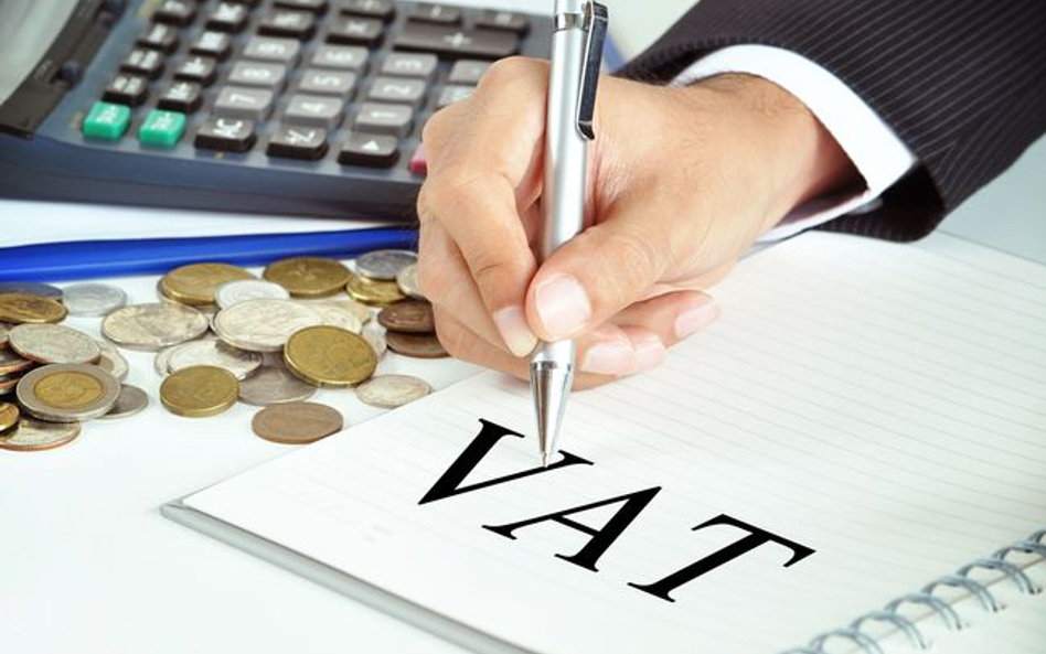 Usługi pośrednictwa finansowego są zwolnione z VAT - interpretacja podatkowa