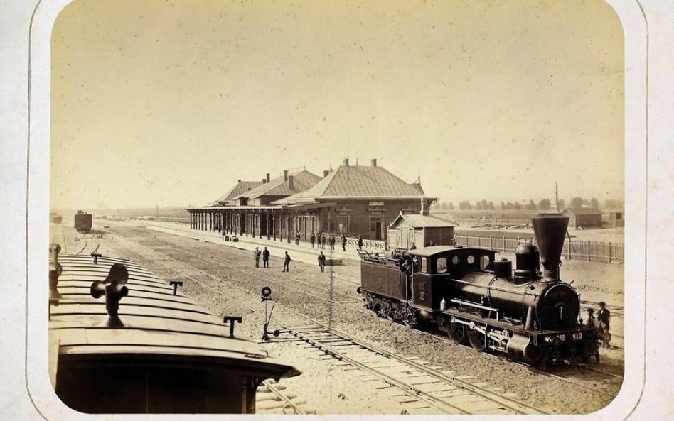 Maksymilian Fajans. Dworzec drogi żelaznej nadwiślańskiej na stacji Praga. Widok od strony torów kol