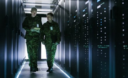 Wojsko stało się dziś kluczowym celem cyberprzestępców szukających ofiar nad Wisłą. Eksperci wskazuj