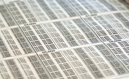 Spółki i rządy korzystają z okazji do emisji