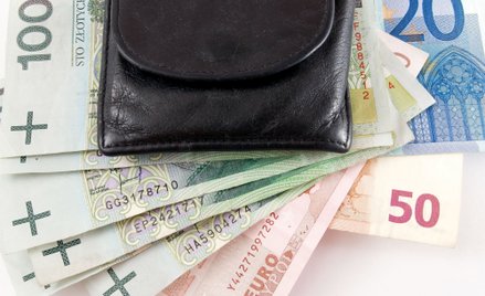 Polacy wydają więcej przed świętami. Syndrom "Titanica" czy nadmierny optymizm?
