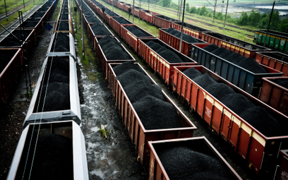 Węgiel z importu ma potężne wady. Składy boją się go sprzedawać