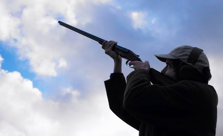 USA: Na Facebooku powstała grupa osób, które chciały zawrócić huragan Irma strzelając do niego