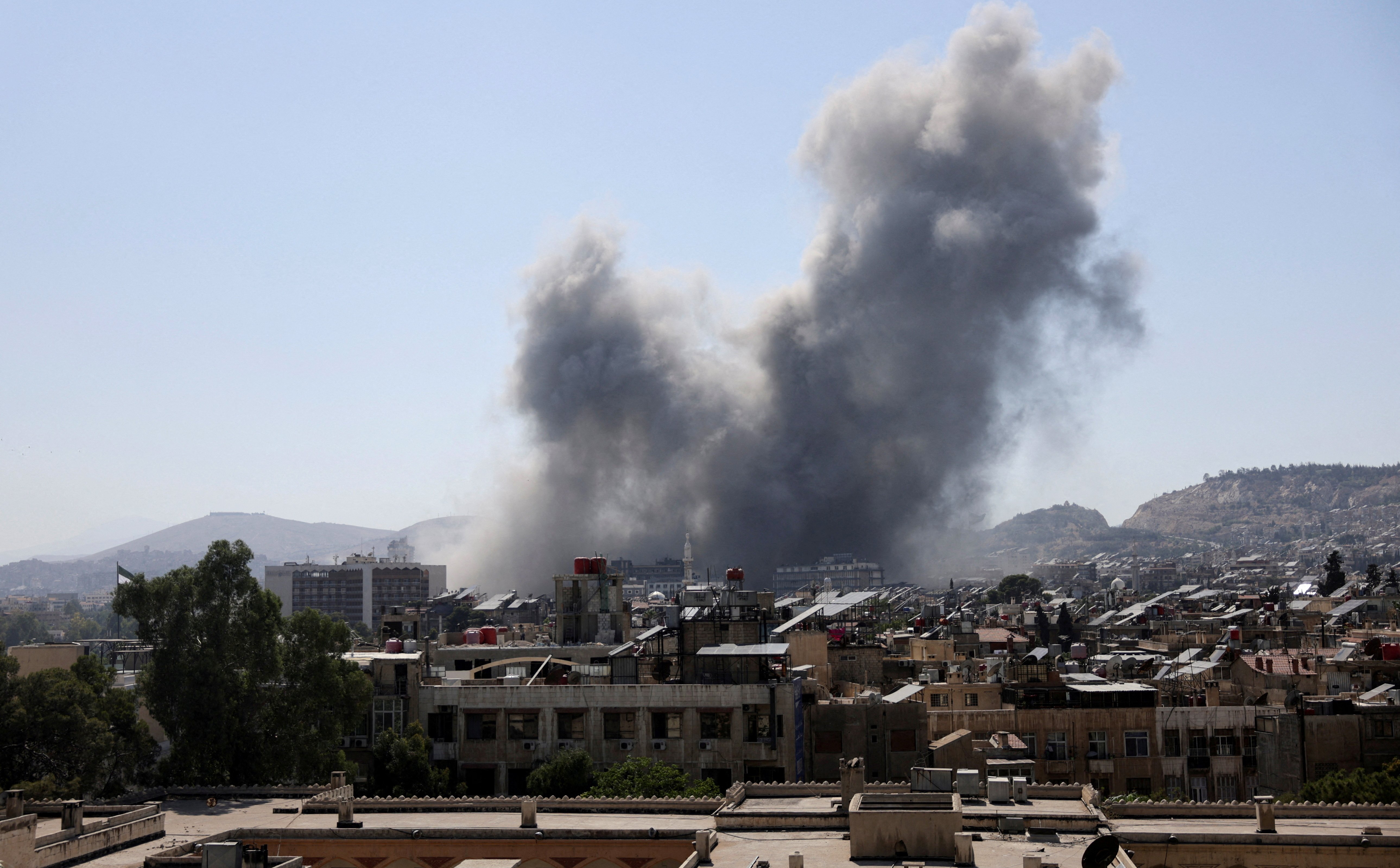 Izrael zaatakował cele w Syrii. Potężne wybuchy w Damaszku