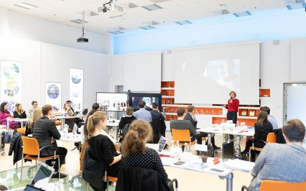 Geraldine Huse - wystąpienie otwierające P&G CEO Challenge.