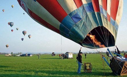 Wynajęcie balonu, z którego będziemy mogli podziwiać Tatry kosztuje 6,5 tysiąca złotych Podobną atra